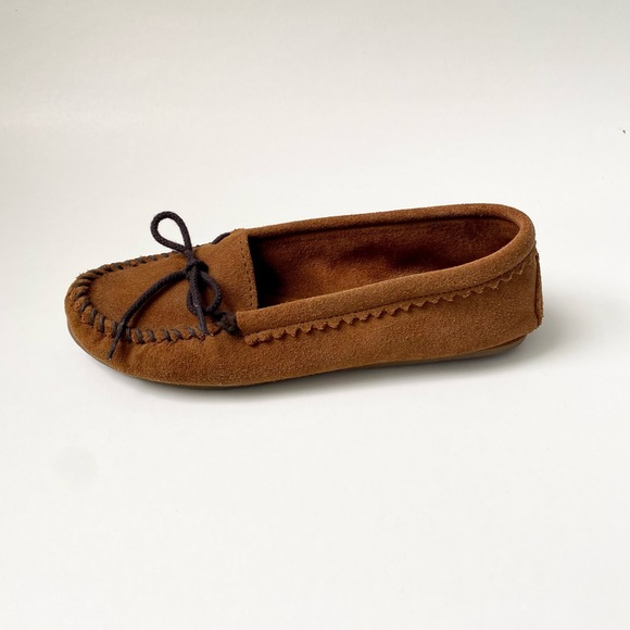 Minnetonka Moccasin Genuine Suede Leather, Size 7 - Picture 9 of 10